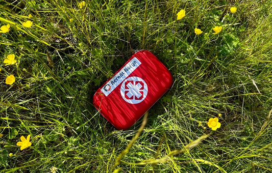 Miniguide: Hva bør et førstehjelpsskrin inneholde?